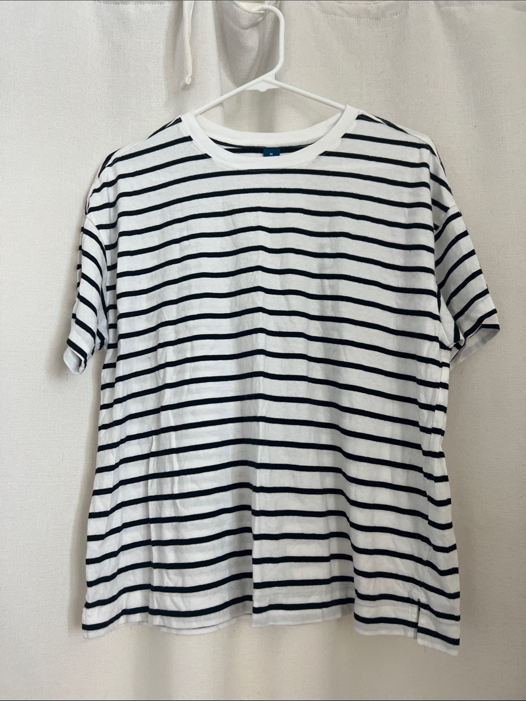 Old Navy Baggy White Tshirt With Black Stripes